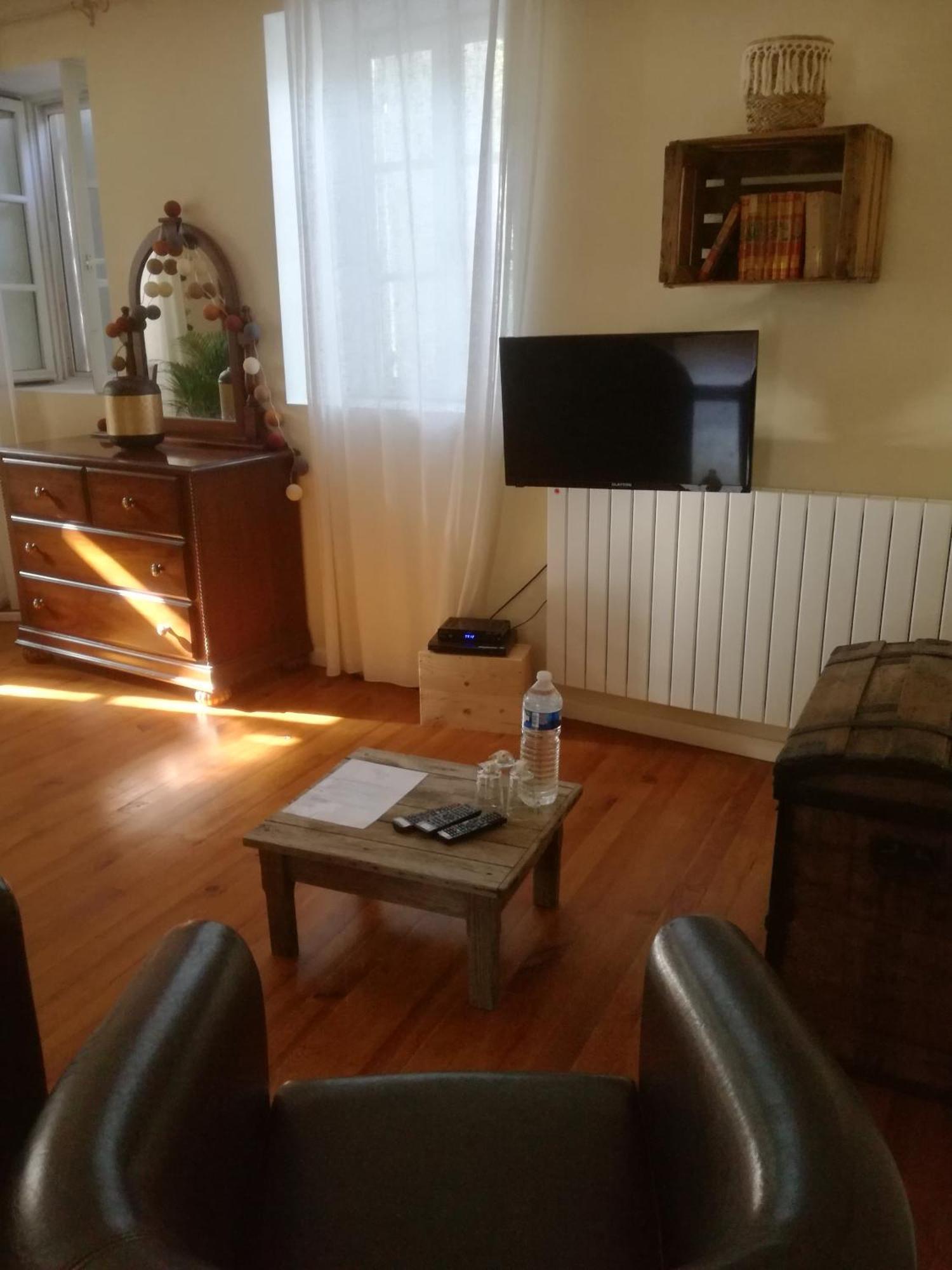 Mon Petit Soulie Bed & Breakfast Loupia Exterior foto